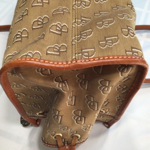 Dooney & Bourke Monogram Weekender Tote - Picture 13 of 16